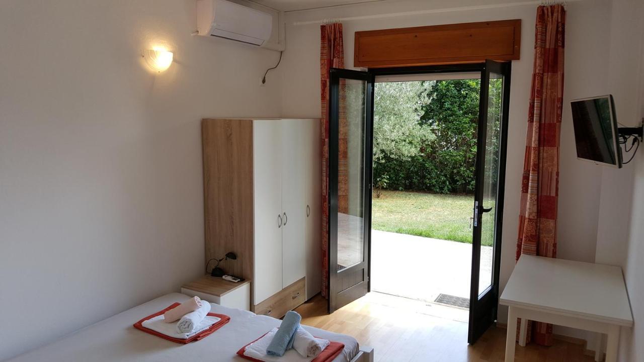 Apartments Adriatic 3 Селце Стая снимка